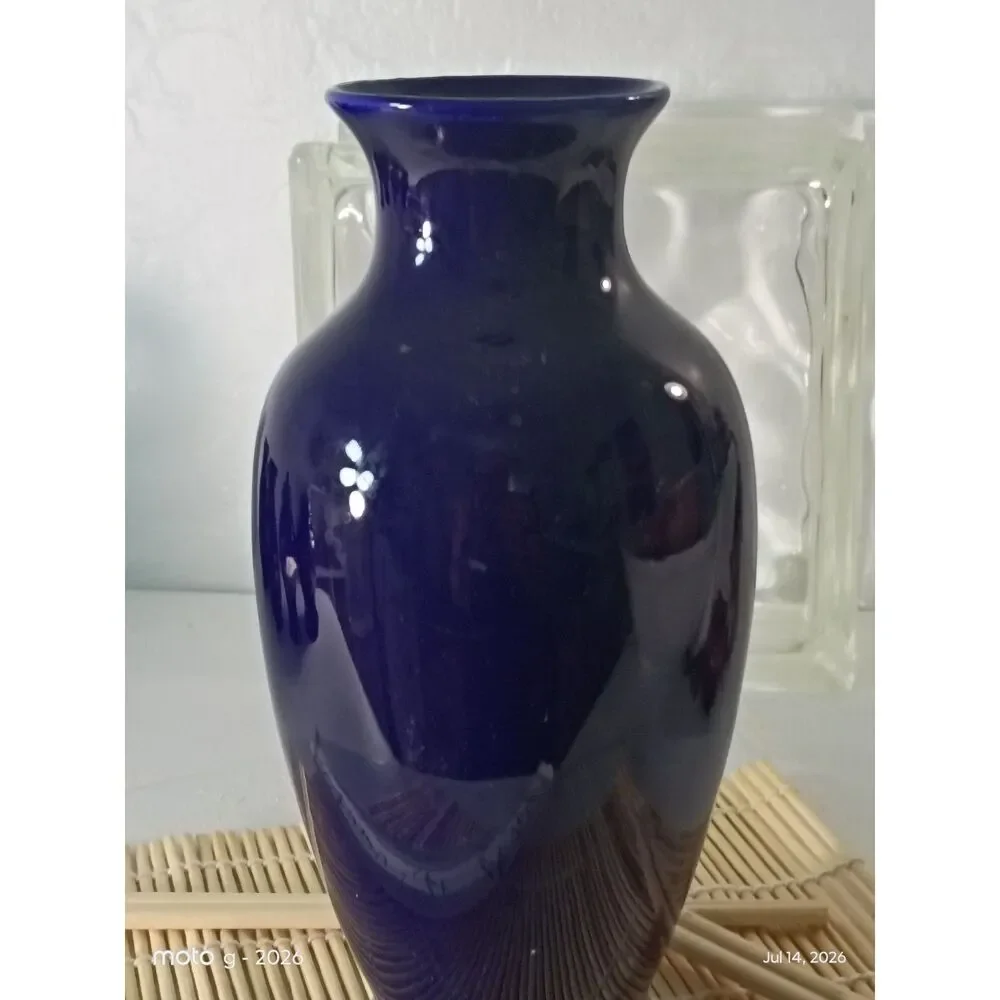 Vintage Cobalt Blue Peacock Flower Vase Gold Trim Japanese Chinoiserie 8